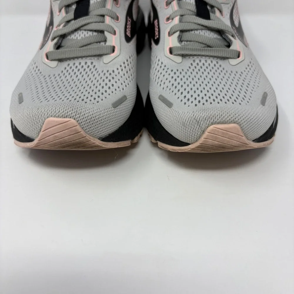 Brooks Adrenaline GTS 22 Womens Size 8.5 Grey Black Running Shoes (1203531B035)